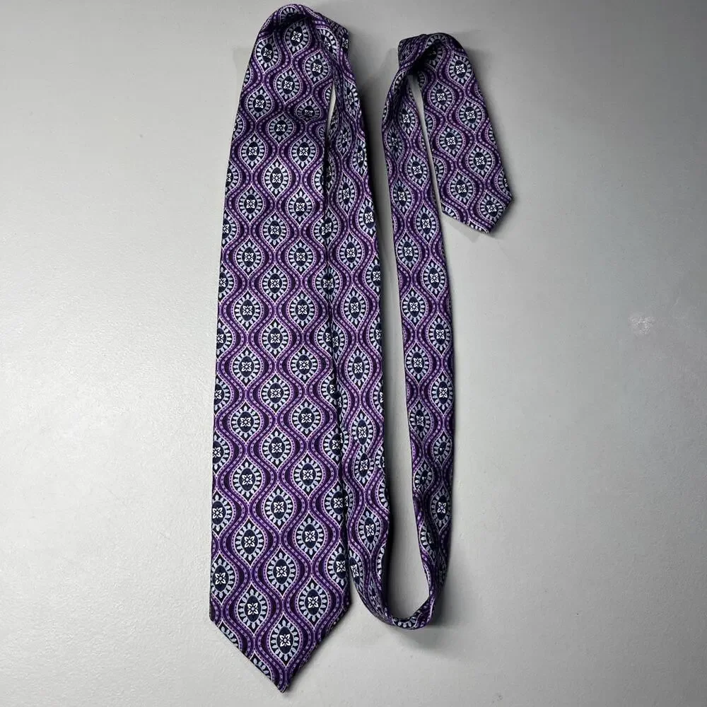 JZ Richards Boulder Silk Tie Purple Mens Designer Medallion Hand Made Necktie